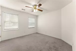1085 Crystal Water Dr, Lawrenceville, GA 30045 - Photo 27