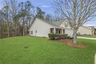 326 Briarcrest Dr, Jefferson, GA 30549 - Photo 5
