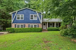 245 Pinetree Dr, Marietta, GA 30068 - Photo 15