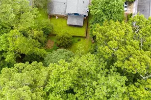 245 Pinetree Dr, Marietta, GA 30068 - Photo 9