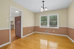 245 Pinetree Dr, Marietta, GA 30068 - Photo 23