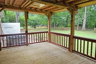 1091 Glenwood Ln, Bogart, GA 30622 - Photo 5