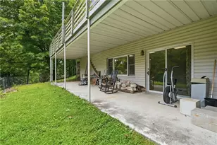 2325 Ridgecrest Cir, Hiawassee, GA 30546 - Photo 33