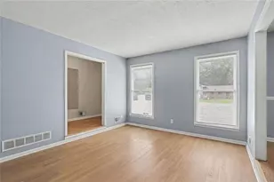 8806 Twin Oaks Dr, Jonesboro, GA 30236 - Photo 3