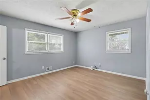 8806 Twin Oaks Dr, Jonesboro, GA 30236 - Photo 13