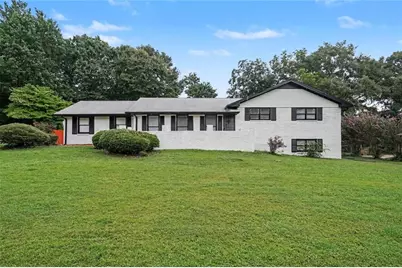 8806 Twin Oaks Drive, Jonesboro, GA 30236 - Photo 1