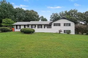8806 Twin Oaks Dr, Jonesboro, GA 30236 - Photo 1