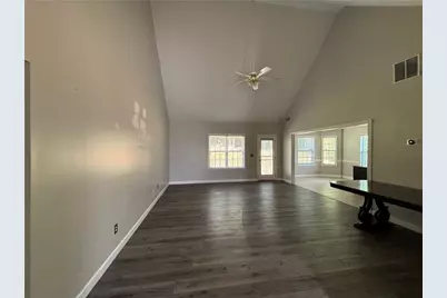 3720 Scotland Lane, Snellville, GA 30039 - Photo 11