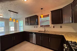 3720 Scotland Ln, Snellville, GA 30039 - Photo 7