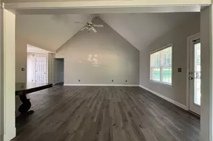 3720 Scotland Ln, Snellville, GA 30039 - Photo 5