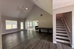 3720 Scotland Ln, Snellville, GA 30039 - Photo 11
