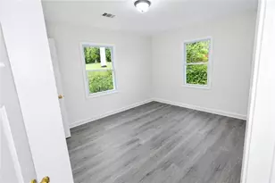 541 W Lake Ave NW, Atlanta, GA 30318 - Photo 21