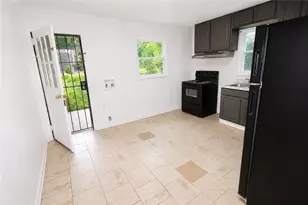 541 W Lake Ave NW, Atlanta, GA 30318 - Photo 15
