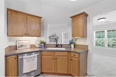317 Hemington Way, Sugar Hill, GA 30518 - Photo 15