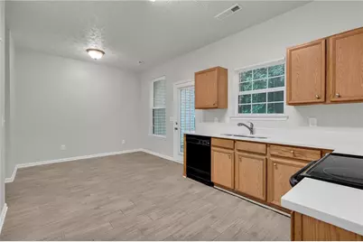 6114 Camden Forrest Drive, Riverdale, GA 30296 - Photo 9