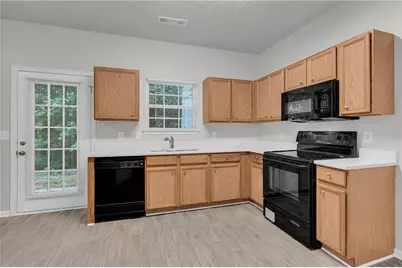 6114 Camden Forrest Drive, Riverdale, GA 30296 - Photo 11