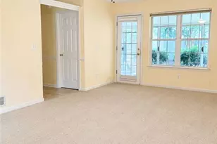 900 Willow Springs Ct, Loganville, GA 30052 - Photo 3