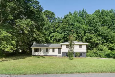 5525 Oak Grove Drive, Acworth, GA 30102 - Photo 1