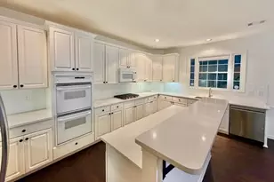 1000 Winding Bridge Way, Johns Creek, GA 30097 - Photo 3