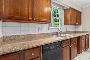 2012 Shalimar Dr NE, Atlanta, GA 30345 - Photo 9