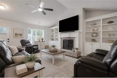197 Hummingbird Lane, Statham, GA 30666 - Photo 5