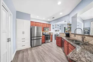 4977 Berkeley Oak Dr, Peachtree Corners, GA 30092 - Photo 9