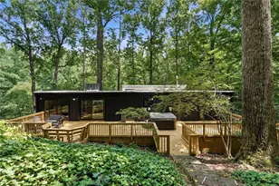 1210 E Beechwood Dr NW, Atlanta, GA 30327 - Photo 15
