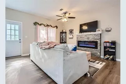 7805 Rock Rose Lane, Fairburn, GA 30213 - Photo 5