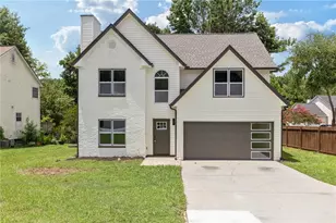 140 Winncastle Dr, Lawrenceville, GA 30044 - Photo 1