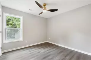 140 Winncastle Dr, Lawrenceville, GA 30044 - Photo 17