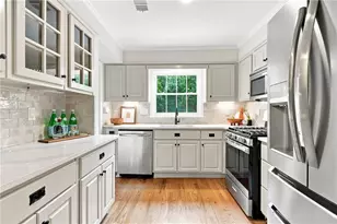 423 Jefferson Circle, Atlanta, GA 30328 - Photo 5