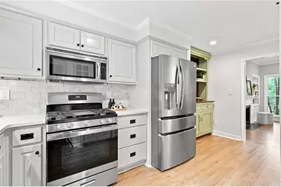 423 Jefferson Circle, Atlanta, GA 30328 - Photo 15