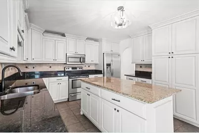 620 Spalding Drive, Sandy Springs, GA 30328 - Photo 9