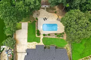620 Spalding Dr, Sandy Springs, GA 30328 - Photo 27
