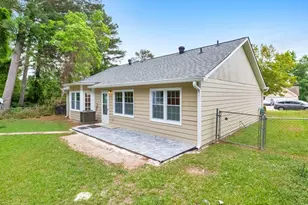 9138 Clubhouse Dr, Riverdale, GA 30274 - Photo 17
