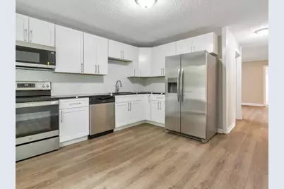 9138 Clubhouse Drive, Riverdale, GA 30274 - Photo 3