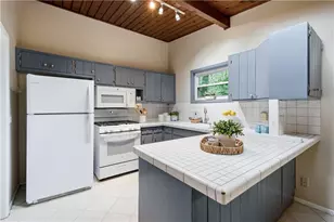 3439 Chestnut Dr, Atlanta, GA 30340 - Photo 15