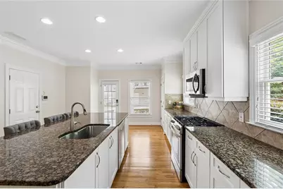 1651 Barfield Run NW, Atlanta, GA 30318 - Photo 9