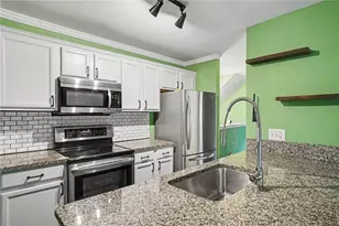 1006 Creatwood Circle SE, Smyrna, GA 30080 - Photo 5