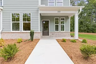 379 Summerville Ln, Athens, GA 30606 - Photo 3