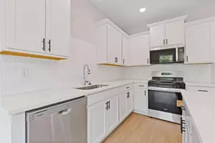 379 Summerville Ln, Athens, GA 30606 - Photo 9