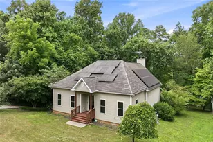 5153 Smith Ln, Gainesville, GA 30506 - Photo 3