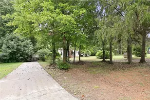 5153 Smith Ln, Gainesville, GA 30506 - Photo 15