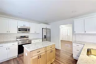 911 Hickory View Ct NW, Marietta, GA 30064 - Photo 9