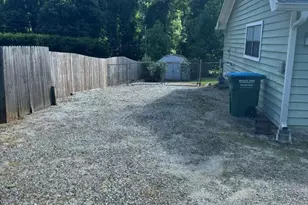 5126 Dekalb Way, Stone Mountain, GA 30087 - Photo 15