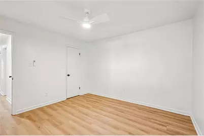 1001 Lake Pointe Circle, Roswell, GA 30075 - Photo 17