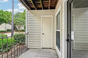 1001 Lake Pointe Cir, Roswell, GA 30075 - Photo 27