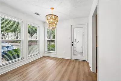 1001 Lake Pointe Circle, Roswell, GA 30075 - Photo 7