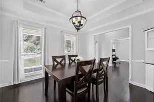 2990 Meadow Gate Way, Loganville, GA 30052 - Photo 5