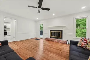1125 Cedar Branch Ct SW, Marietta, GA 30064 - Photo 9